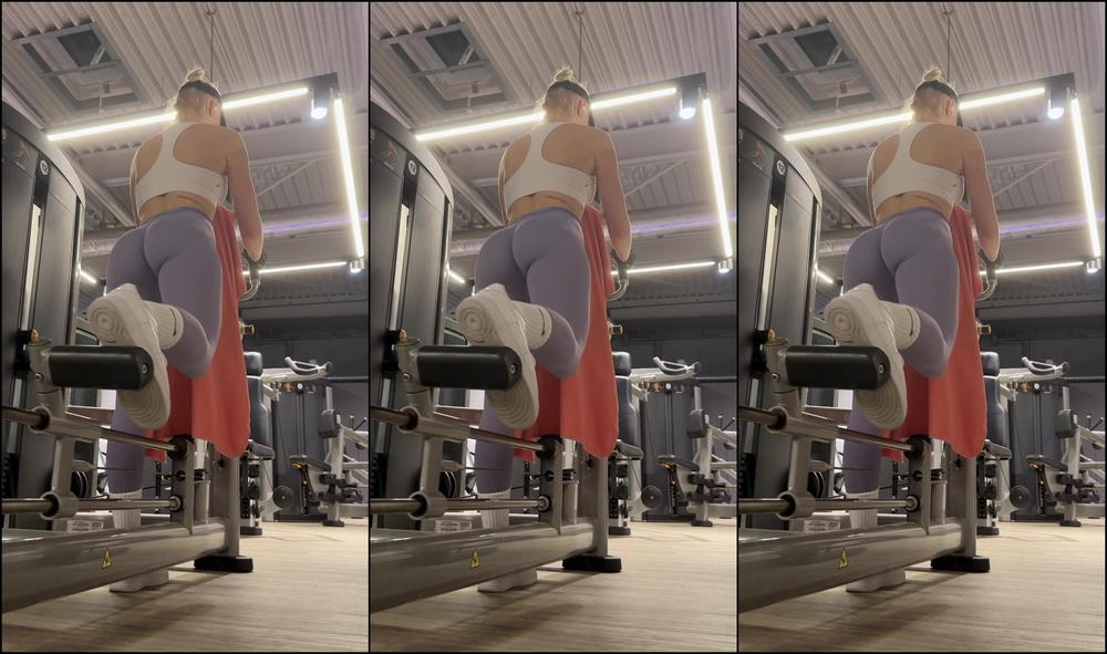 Peyton Kinsly 2649541443 10 22 2022 Bubbly Booty For You Today