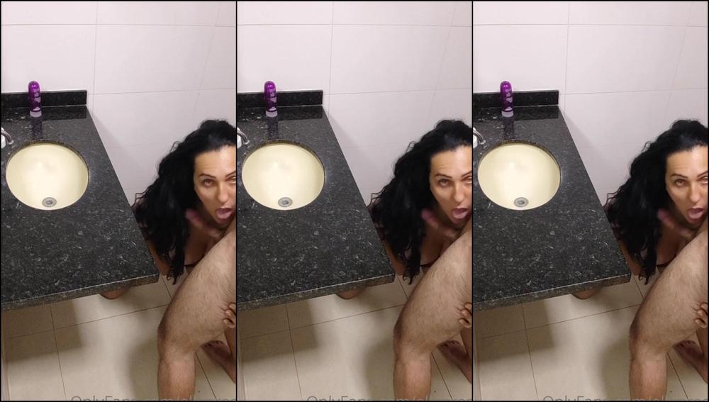 Ellynrosa 2392838163 03 15 2022 Ate Me In The Sink In The Bathroom