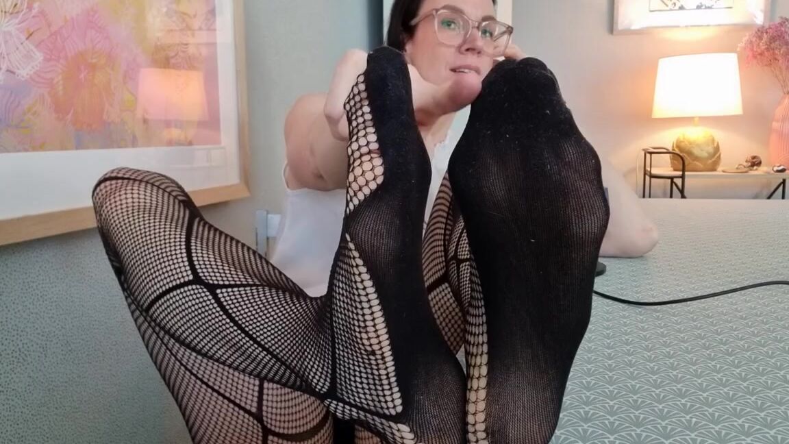 Taija Berryhill Nicknamed Taijaberryhill 03 09 2023 Onlyfans Video I Love These Pantyhose Fishnets Pantyhose Stockings Longlegs Soles Feetonthetable
