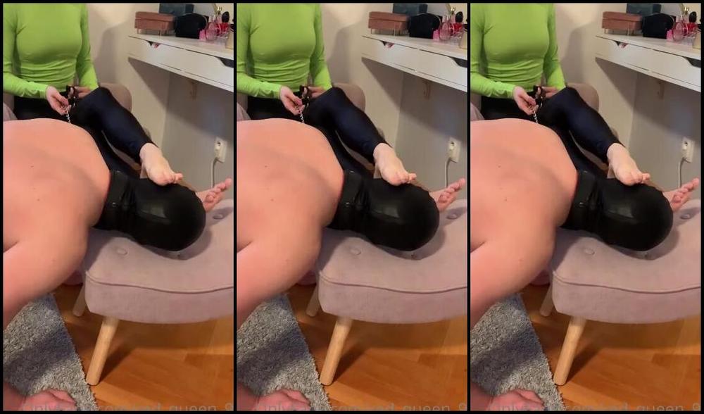 Red Queen Nicknamed Red Queen 94 Femdom 03 29 2023 Onlyfans Video Locked Leashed At My Feet Your Day Starts The Way It Should