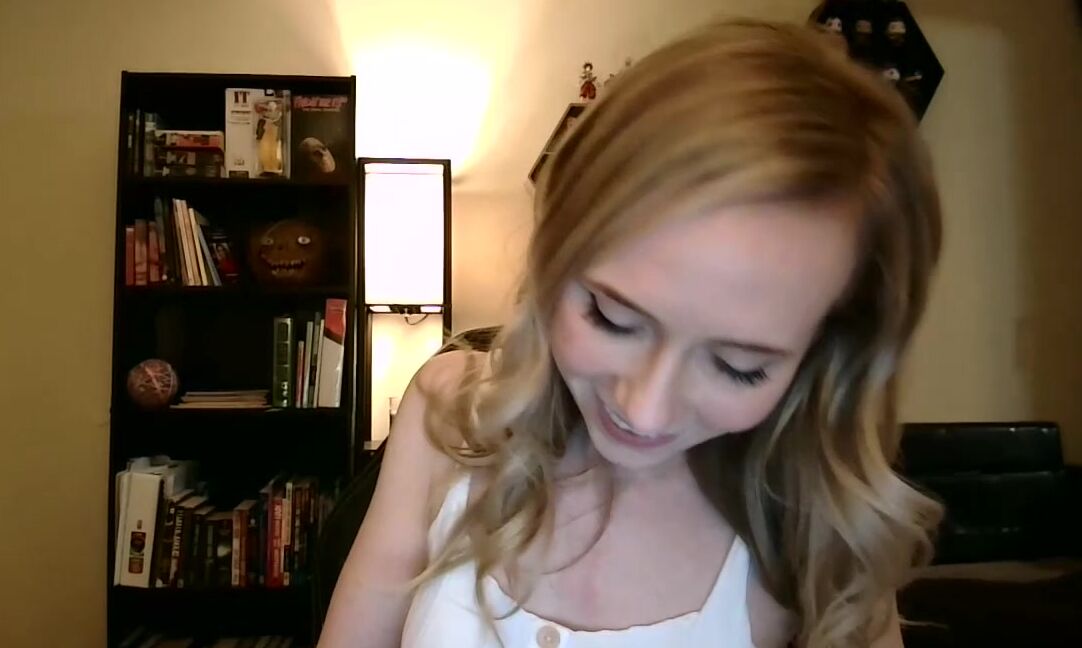 "Marissa Sweet" blonde, contest, flashing, live cams, short shorts gamer of the year prize tickets jan 11 manyvids