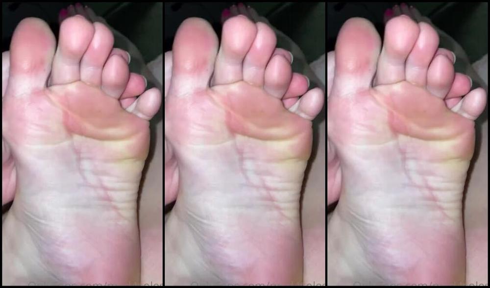 Goddess Mads Nicknamed Mad4Soles Onlyfans Use Your Tongue Get Between Every Crevice Of My Toes I Want Them Spotless