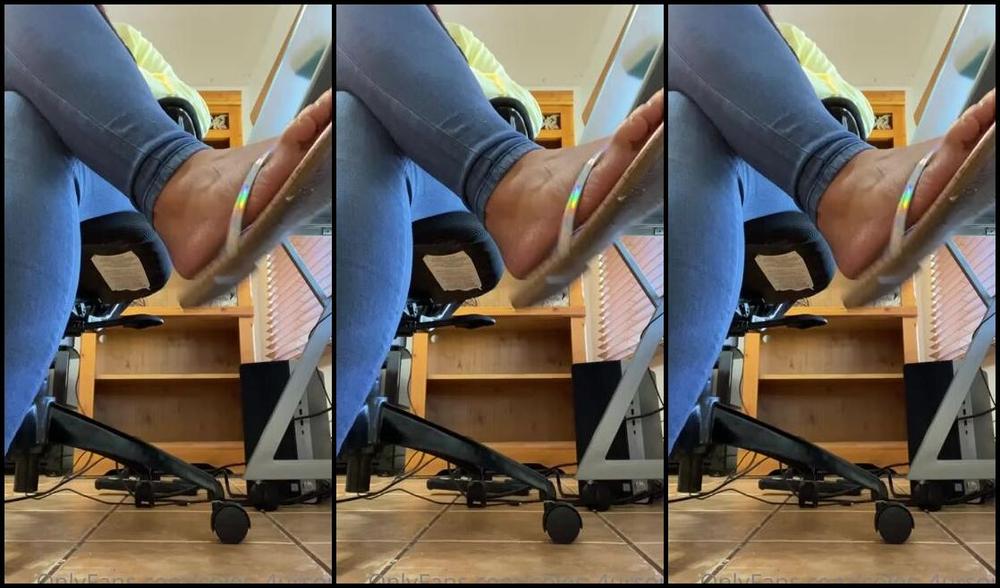 Goddess See Nicknamed Soles 4Ursoul Foot Fetish 11 20 2020 Onlyfans Video Slap Slap