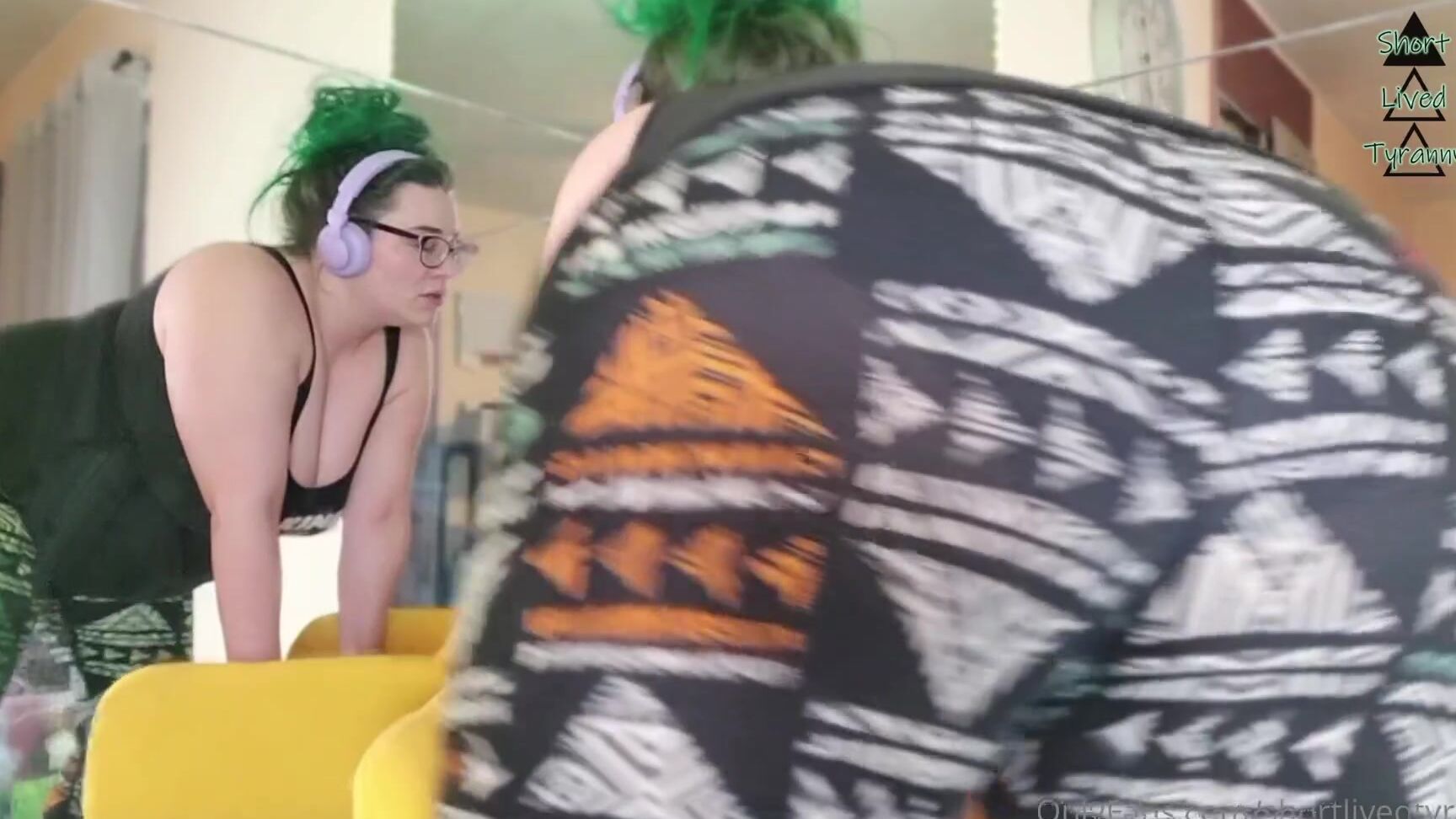 Shortlivedtyranny Watch My Luscious Booty Sway And Gyrate Right In Front Of You Does This Video Inspire S