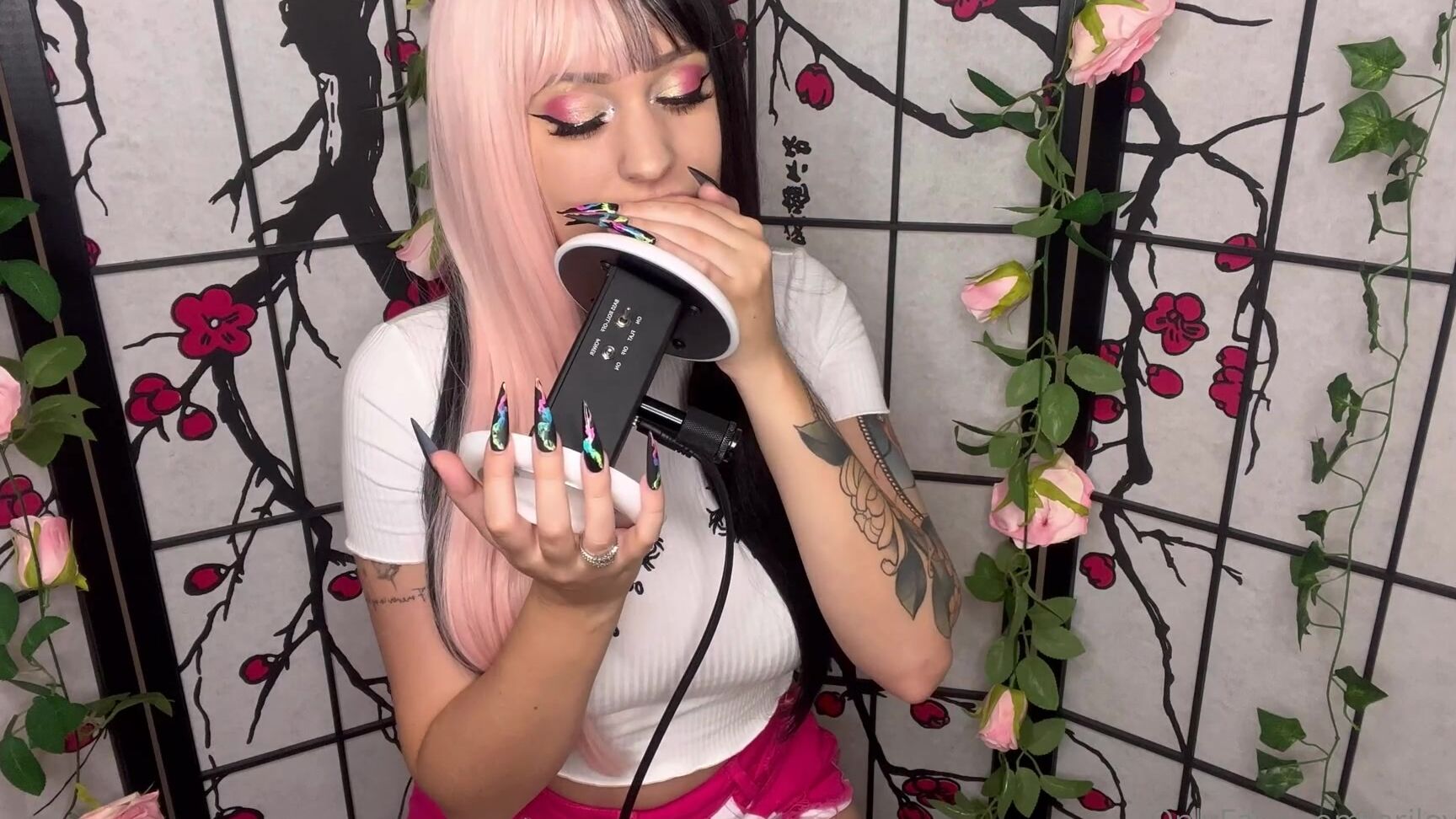 Arilove Asmr Slow Sensitive Ear Noms With A Very Sensual Pov Blowjob From Your Deepthroat