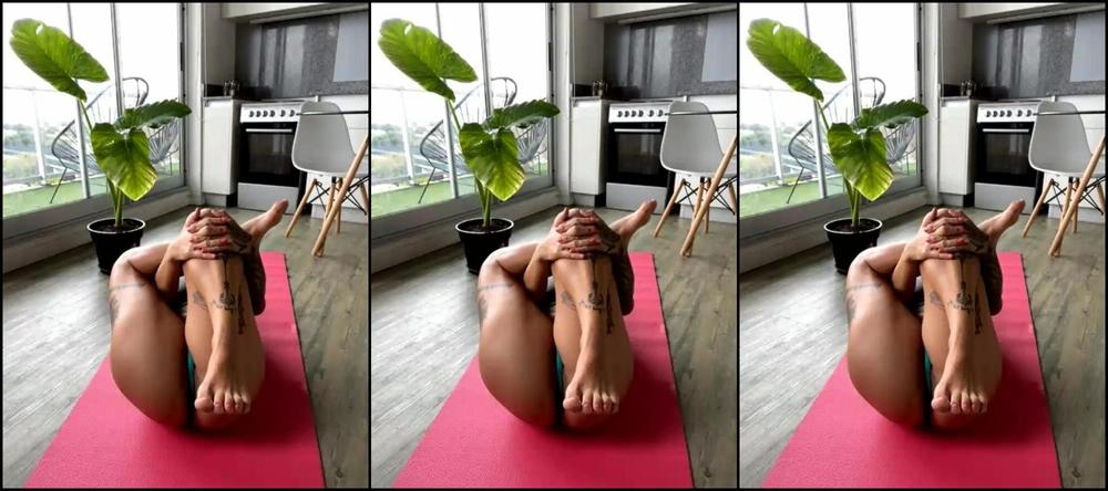 Suicidegirls Stream Started At Pm Good Morning Amigos Let S Start The Week Together