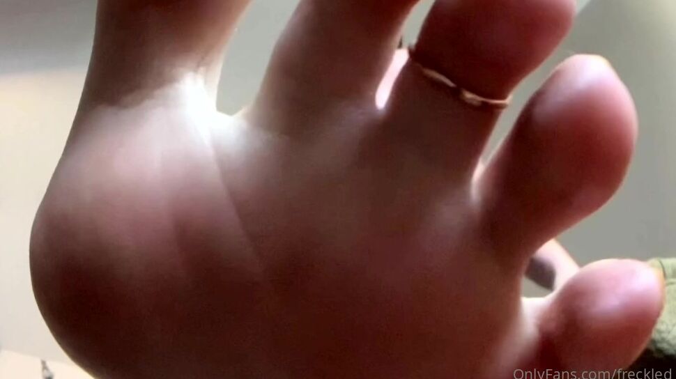 Freckled Feet One Of My Very Talented Friends At Giantessclips Edited This Giantess Clip For Me And I H