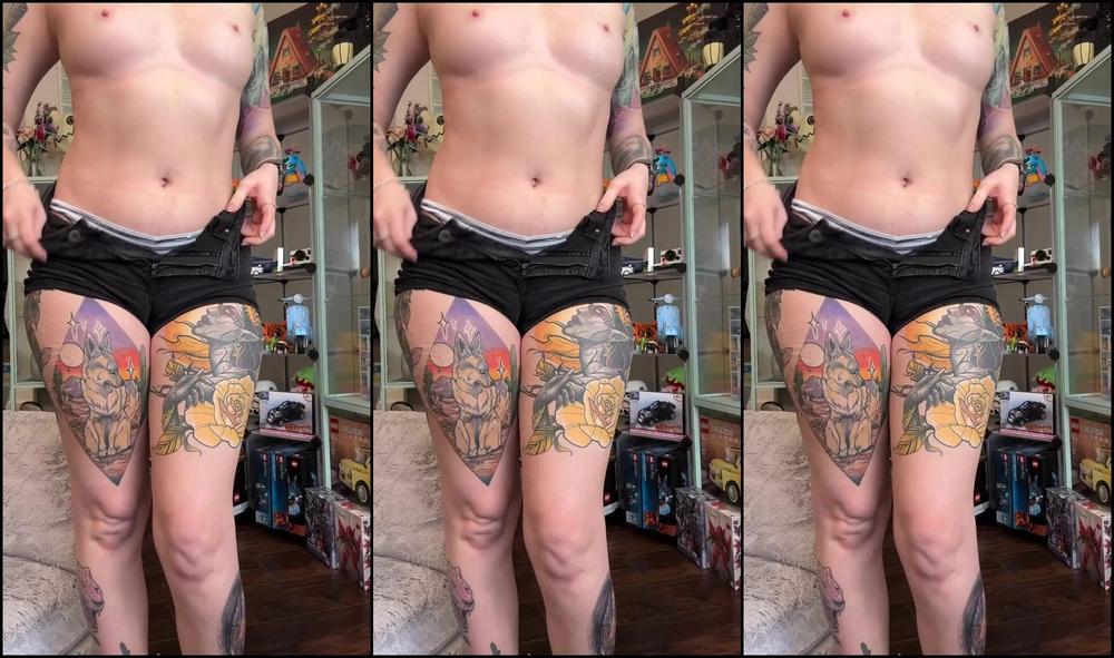 Meltymochi 3245055403 03 26 2024 A Little Late Night Strip Tease