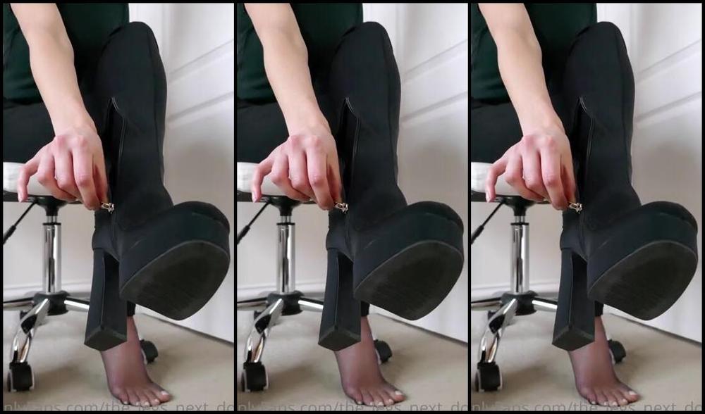 The Legs Next Door Nicknamed The Legs Next Door Onlyfans And To Finish This Last Boot Set Of 2020 Off A Boot Removal Watch As I Slowly Undo The Zip