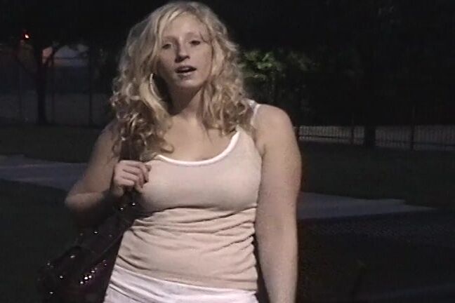 Roxy, SD, amateurspankings AS Roxy At Night Clips4Sale