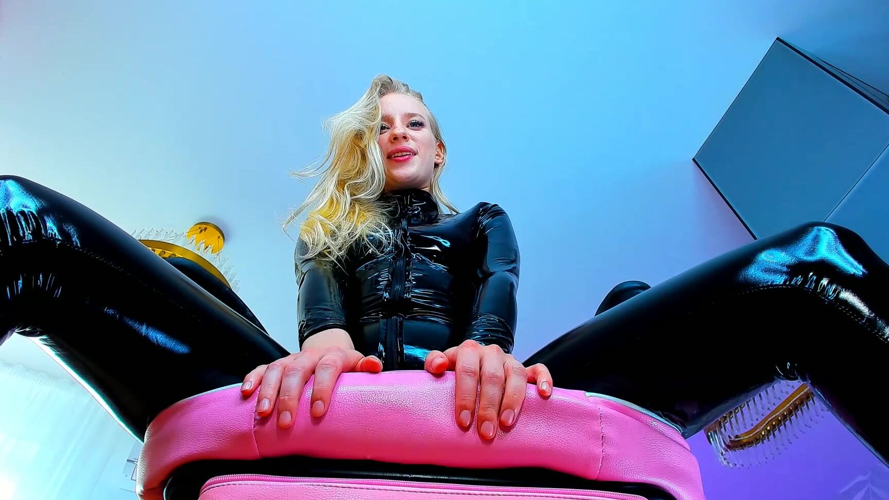 Jane Klein Latex Misstress Wanan Make U Her Sissy