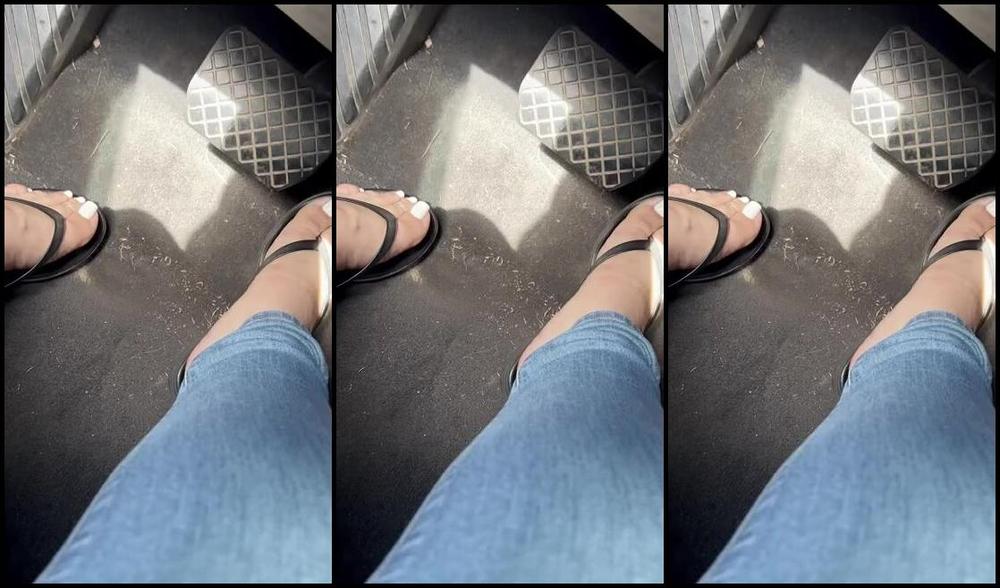 Aminamarie Onlyfans Forgot To Upload These Pregnancy Has Made Them Dry Af Need To Invest In More Creams 1