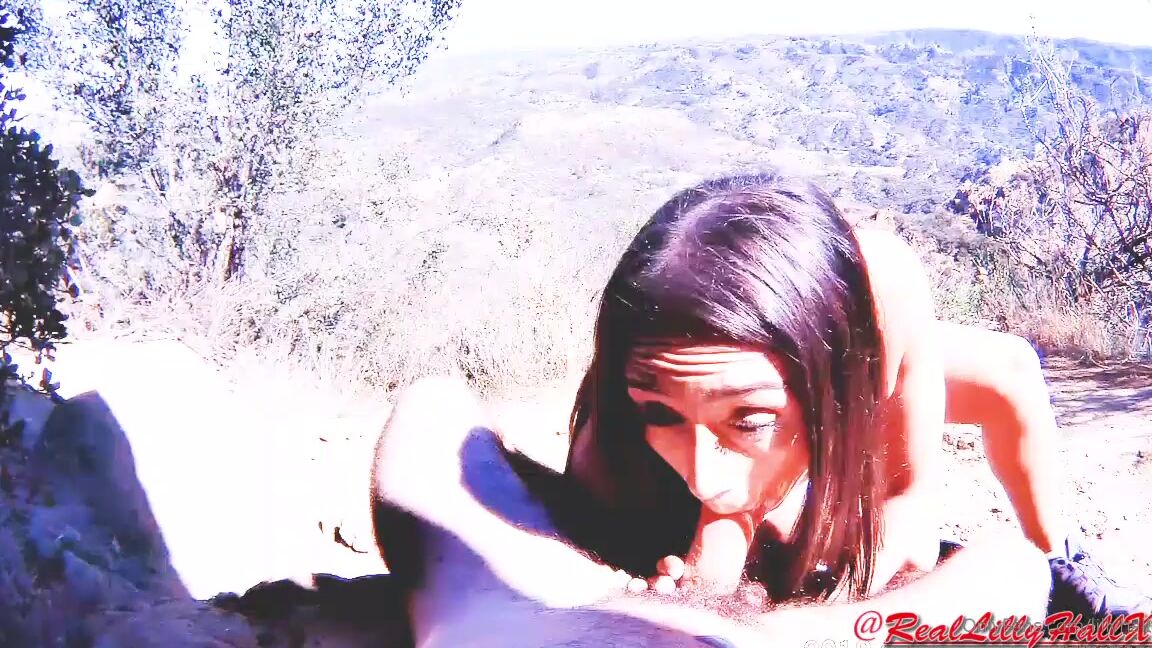 reallillyhallxx-11-02-2020-147738899-watch-as-ii-get-my-face-fucked-while-hiking