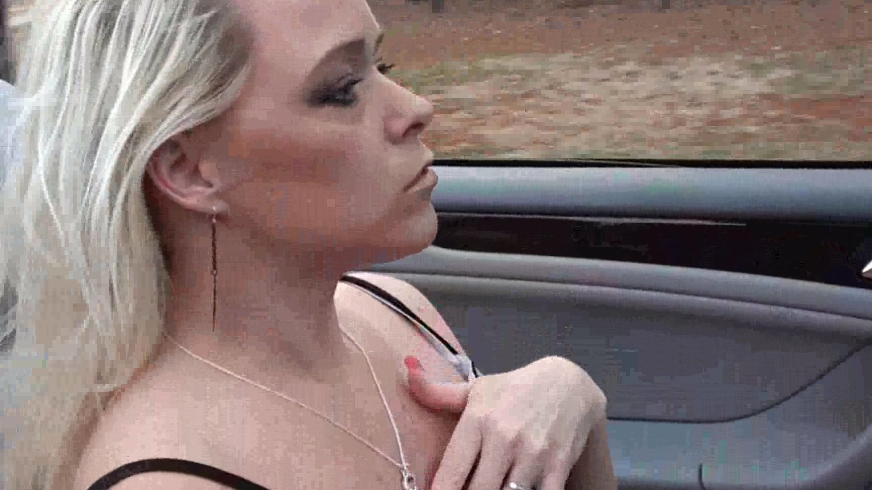 Savannah Steele I Have To P Tinkle