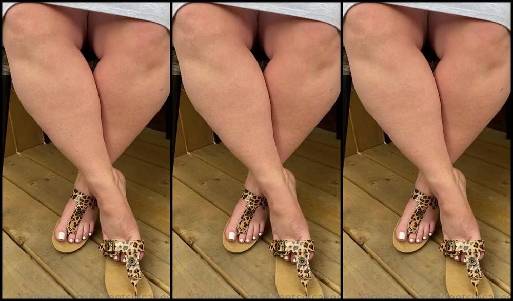 Caroline Aka Feetsiecakes Onlyfans What Do You Think Of My New Sandals