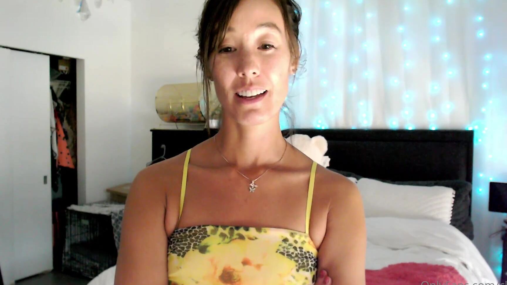 Clca69 3022307271 11 11 2023 Domme Christy Loves To Humiliate And Tease