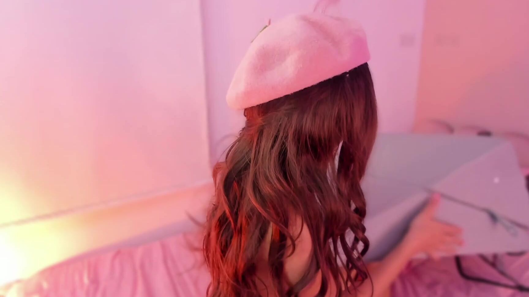 "little effy18" little_effy18__Chaturbate_20240830-214329_006 Web Cam