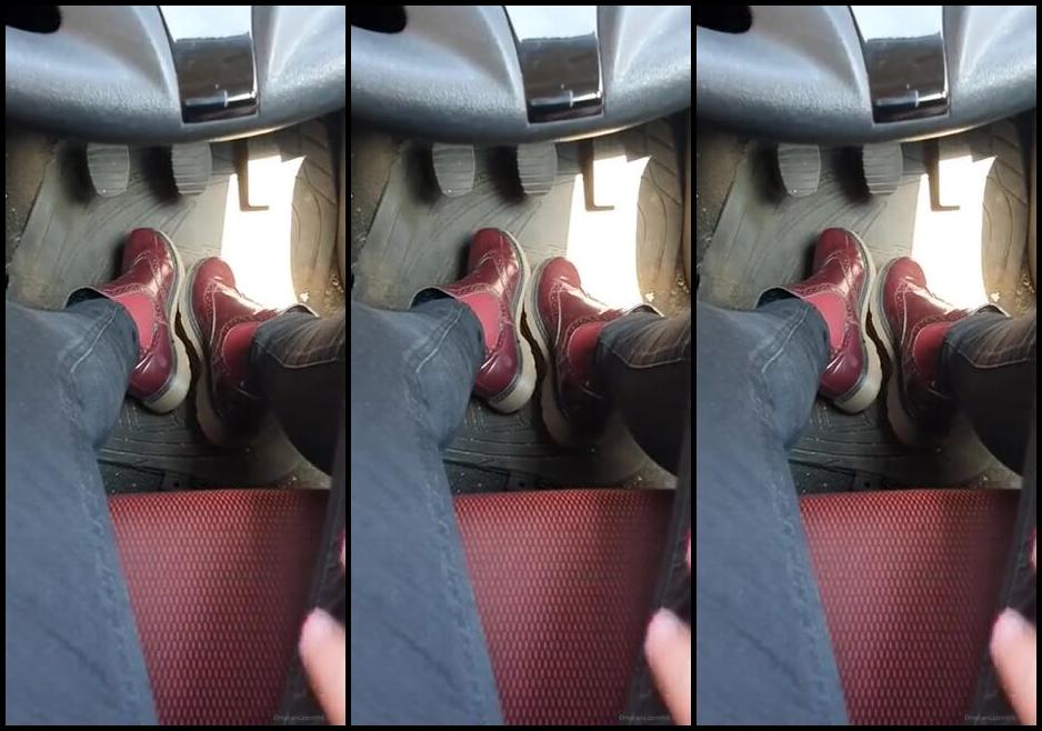 Miss B Nicknamed Missb52S Onlyfans 04 20 2022 Under My Pedals