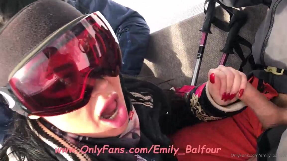 emily-balfour-10-10-2019-69735690-unseen-last-year-s-ski-trip-bj-movie-my-gf-colette-films-me-sucking-cock-in-ski-lift-in-f