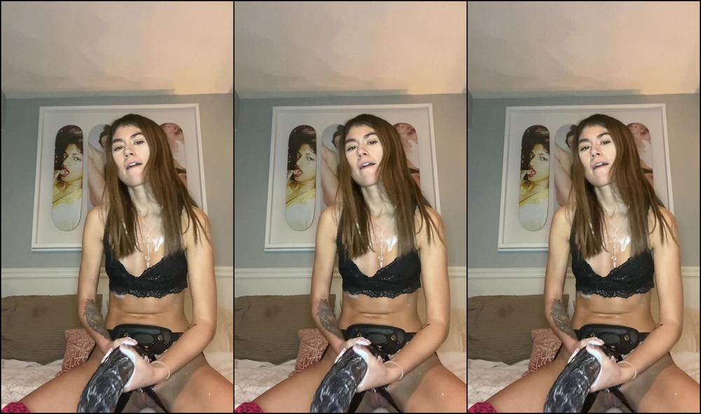 Charlottemae Inch Domination