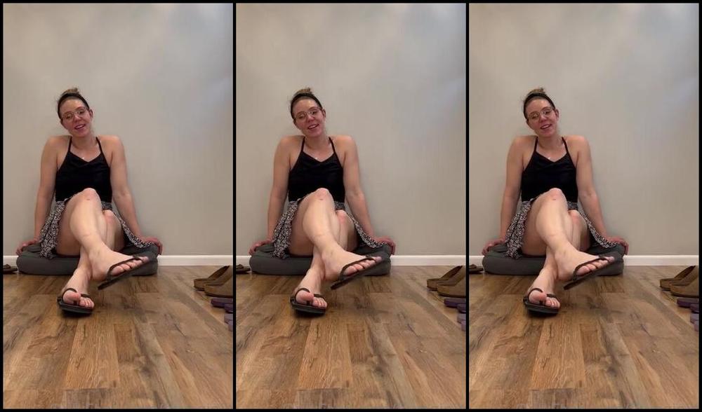 Nina Aka Fityoginina Onlyfans All Of My Flip Flops The Last Pair Of Rainbows Ive Had For 10 Years If You Want Them Make