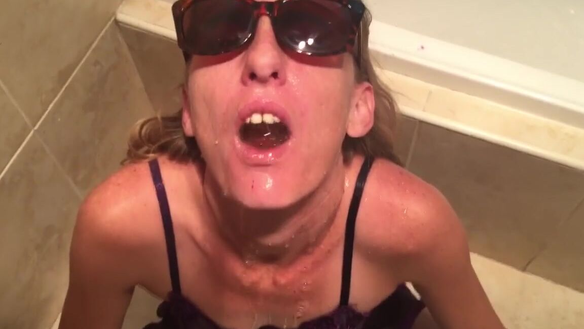 Piss Drinking..lick it up_Kinkyeve PornHubPremium