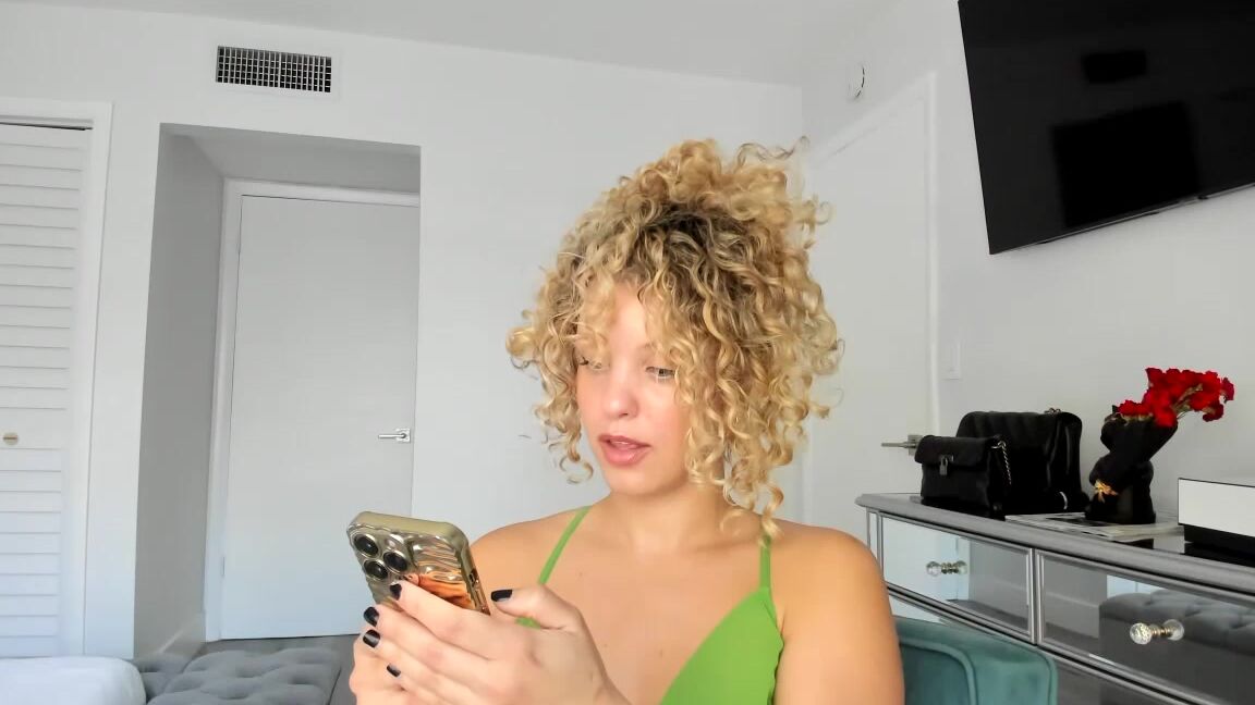 "Coconutsex" amateur, ass, blonde, latina, orgasms, pussyplay Blonde Babe s Bold Move Clit Thrills amp Booty Shakes manyvids