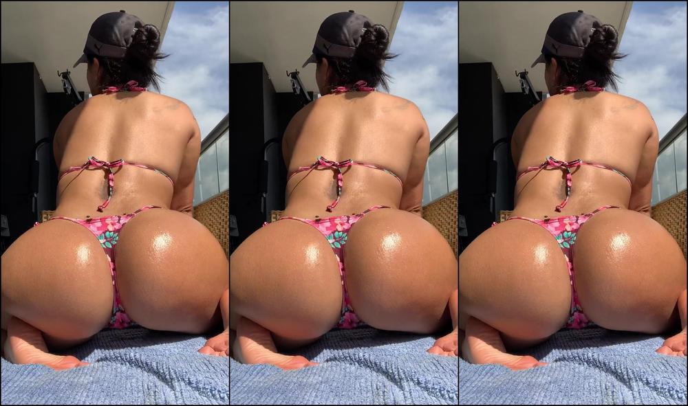 Steffymoreno Life Is Better When I Sunbathe Naked When I M Tanner I Feel Hotter And Sexier You