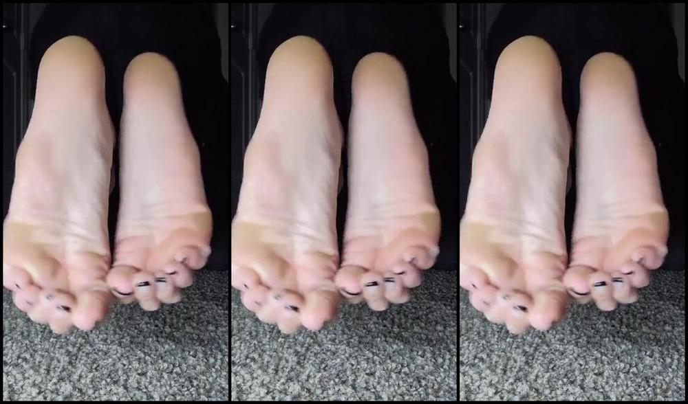 Megan Fletcher Aka Sweetsoleprincess Onlyfans I Just Wanted To Scrunch My Perfect Big Feet For You This Morning All Thats