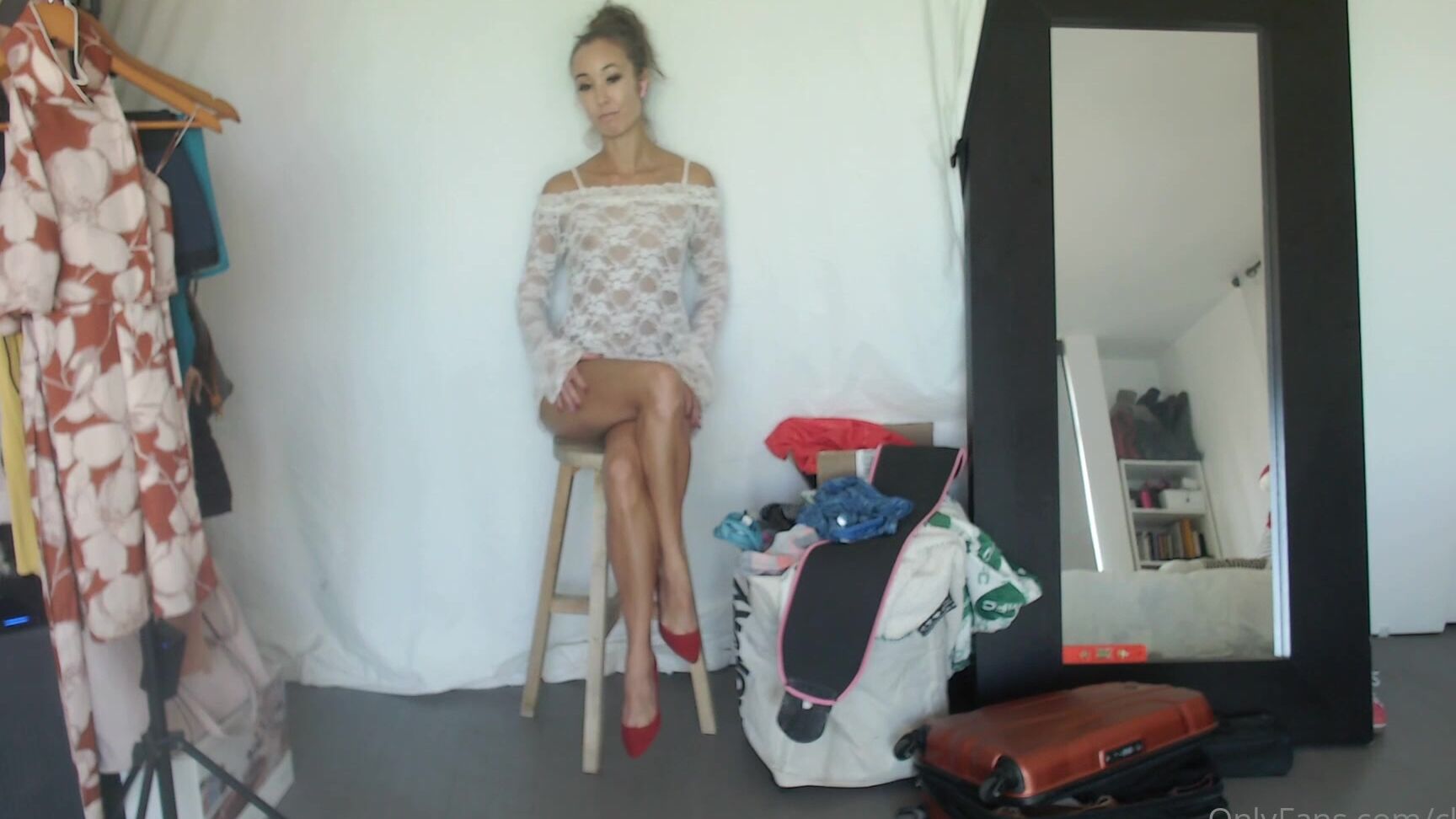 Clca69 2516754969 07 16 2022 Heels Teasing And Leg Crossing