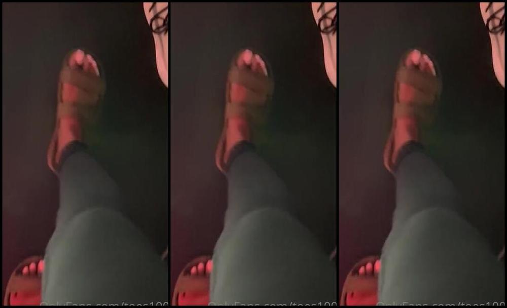 Toes100K Onlyfans Imagine Being The Lucky Cuck Waiting In Line Next To Me At Disney What Would You Do Tell Me In The