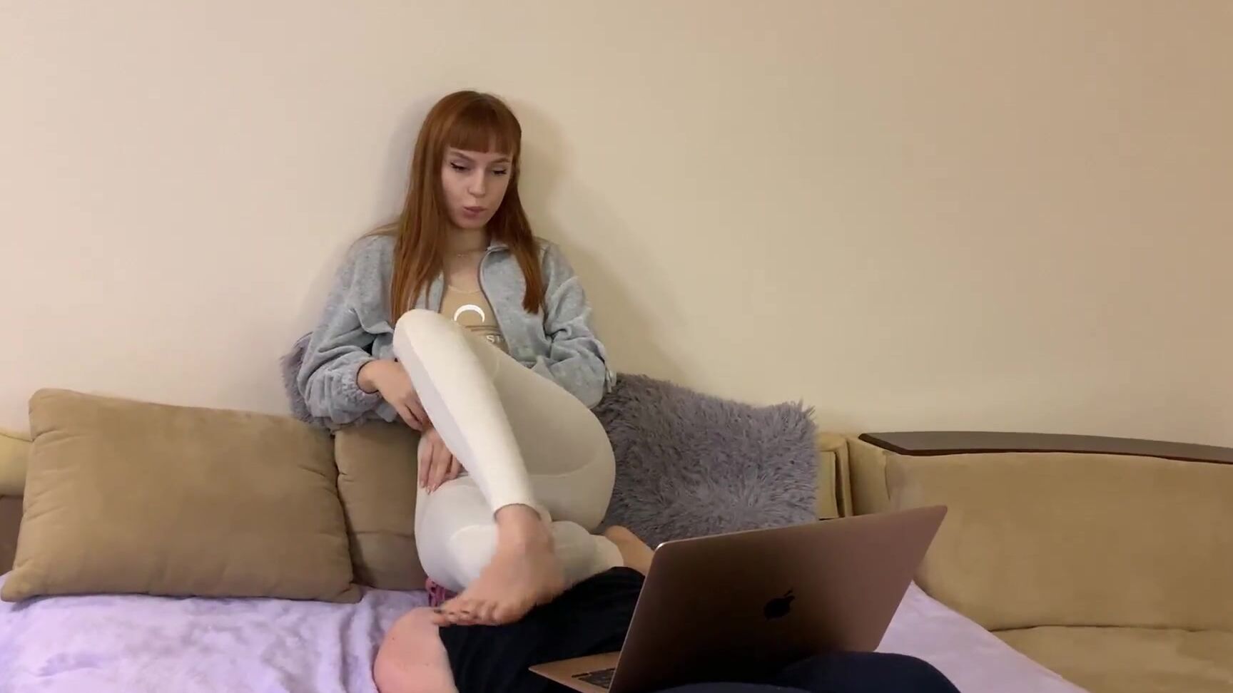 Petite Princess FemDom - Kira Uses Subby Boyfriend's Face As a Couch For Long and Uninterrupted Ignorant Facesitting In Leggings