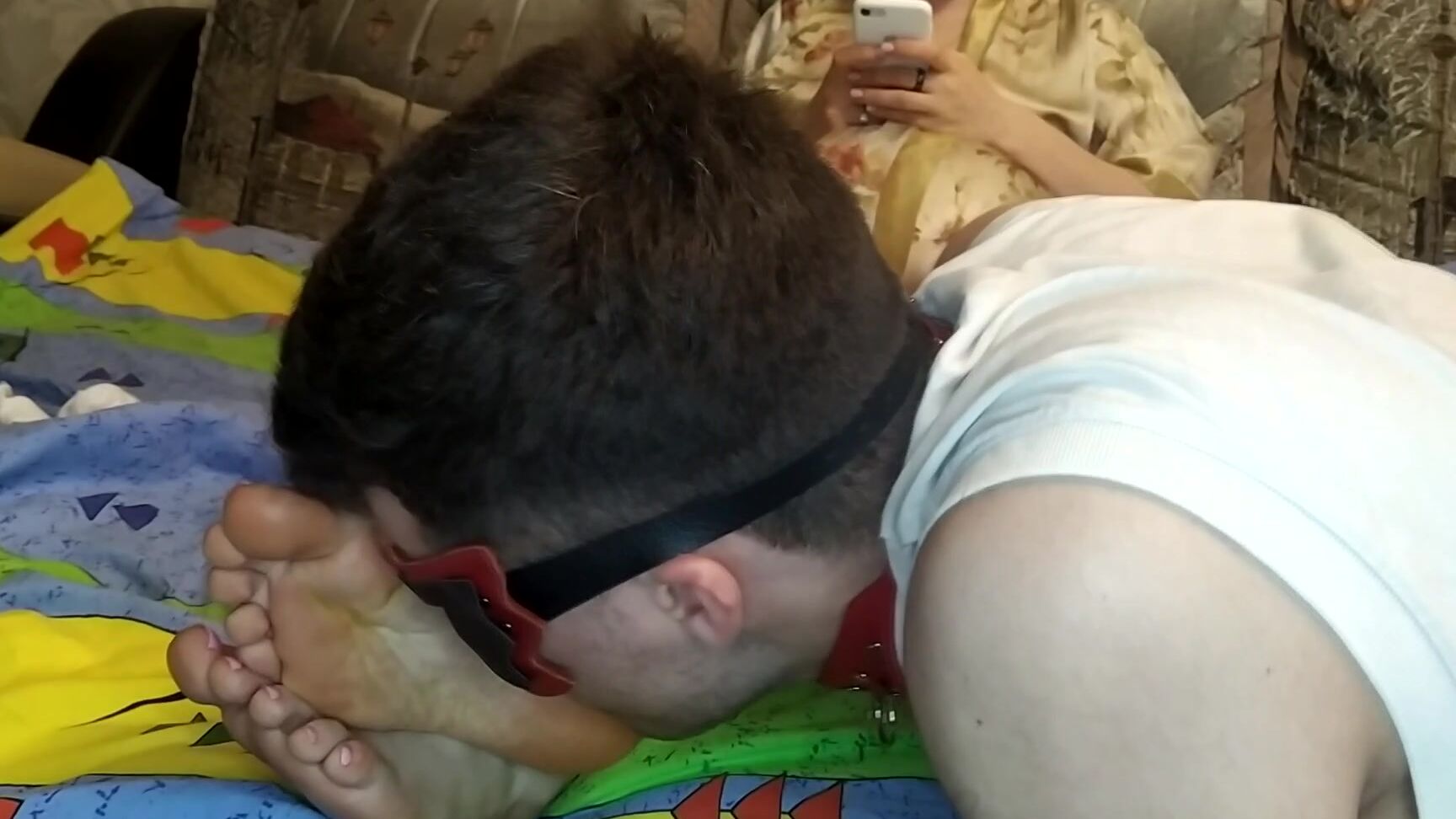 Amateur, Cuckolding, Femdom, Foot Fetish, Pregnant wife-in-white-socks-and-her-slave ManyVids