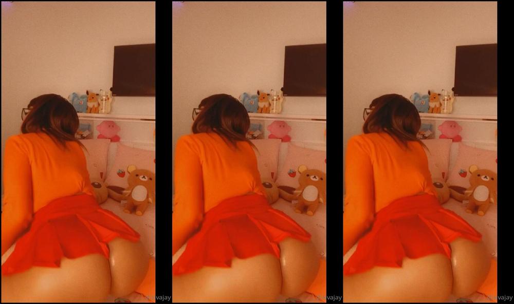 Alvajay Velma Twerks And Shows Off For You Pt