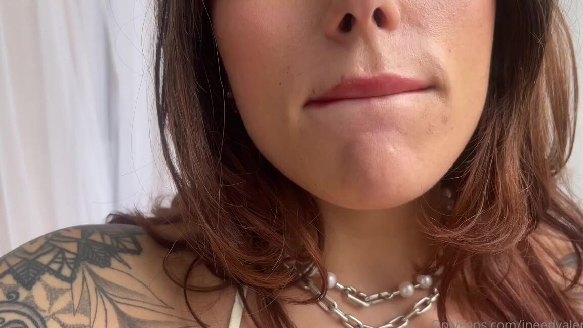 Valentina Fox Nicknamed Ineedvalentina Onlyfans You Dont Need To Think Let Your Mind Go Blank Watch This On A Loop Until Youre Drooling And Empt