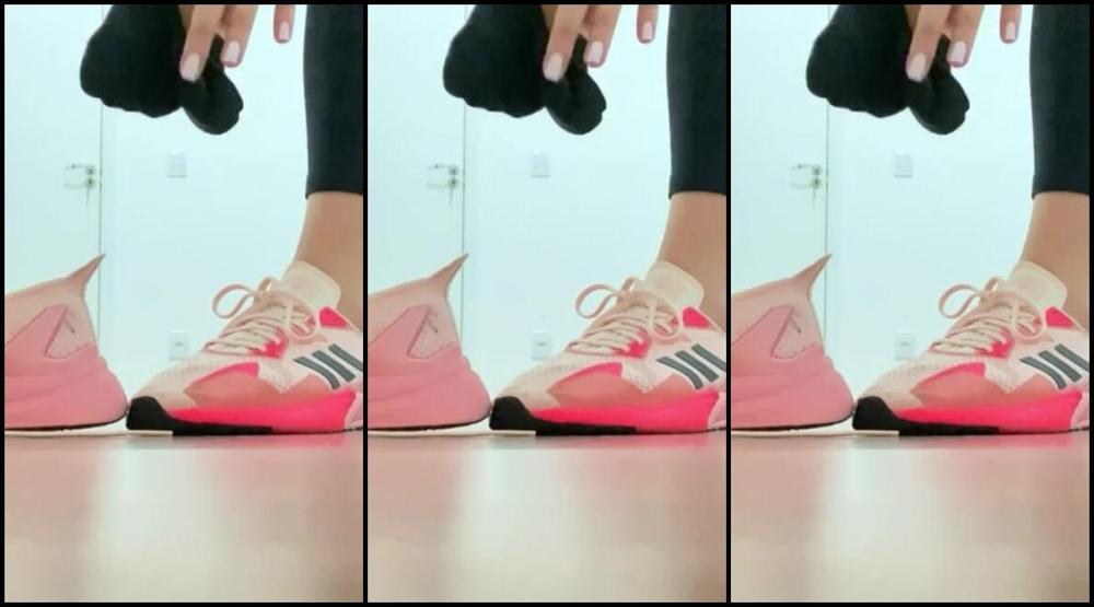 Enna 88 Onlyfans Taking Off Your Sneakers After The Gym Is The Best Part Of The Day Where Are