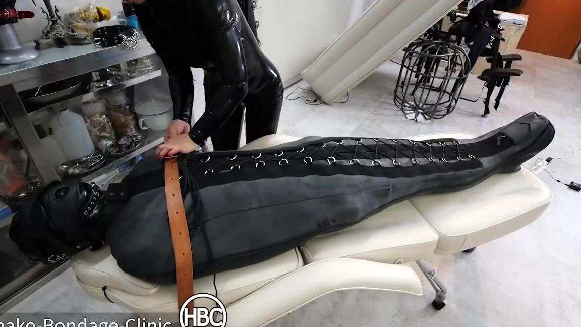 Sub Gets Squeezed Super Tight