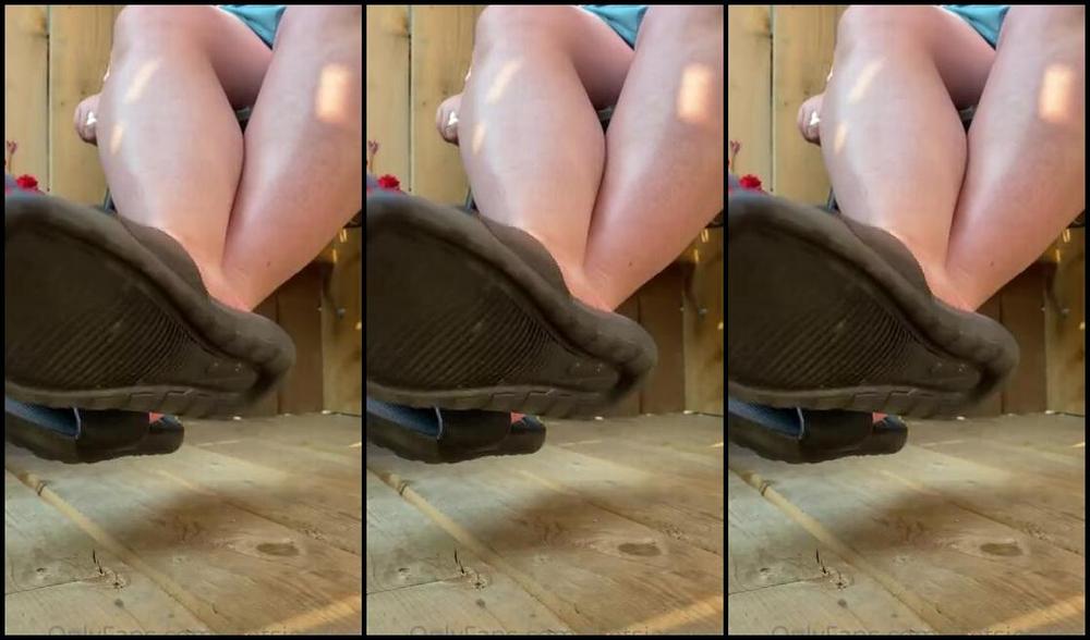 Caroline Aka Feetsiecakes Onlyfans A Little Slides Tease I Realized After Filming That There S Still A Little Watermelon Juice On Them