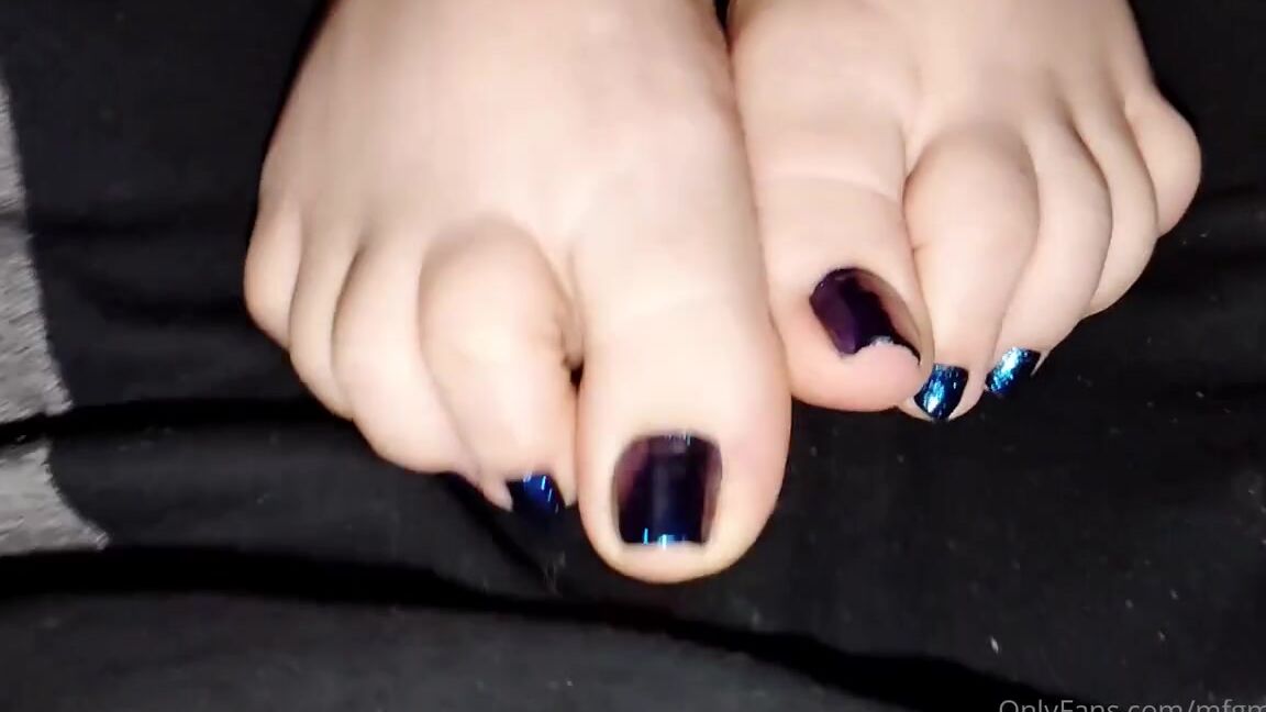 Mommy Michelle Nicknamed Mfgmedia Onlyfans I Hope That Everyone Is Having A Good Day So Far Here Is The Galaxy Toes