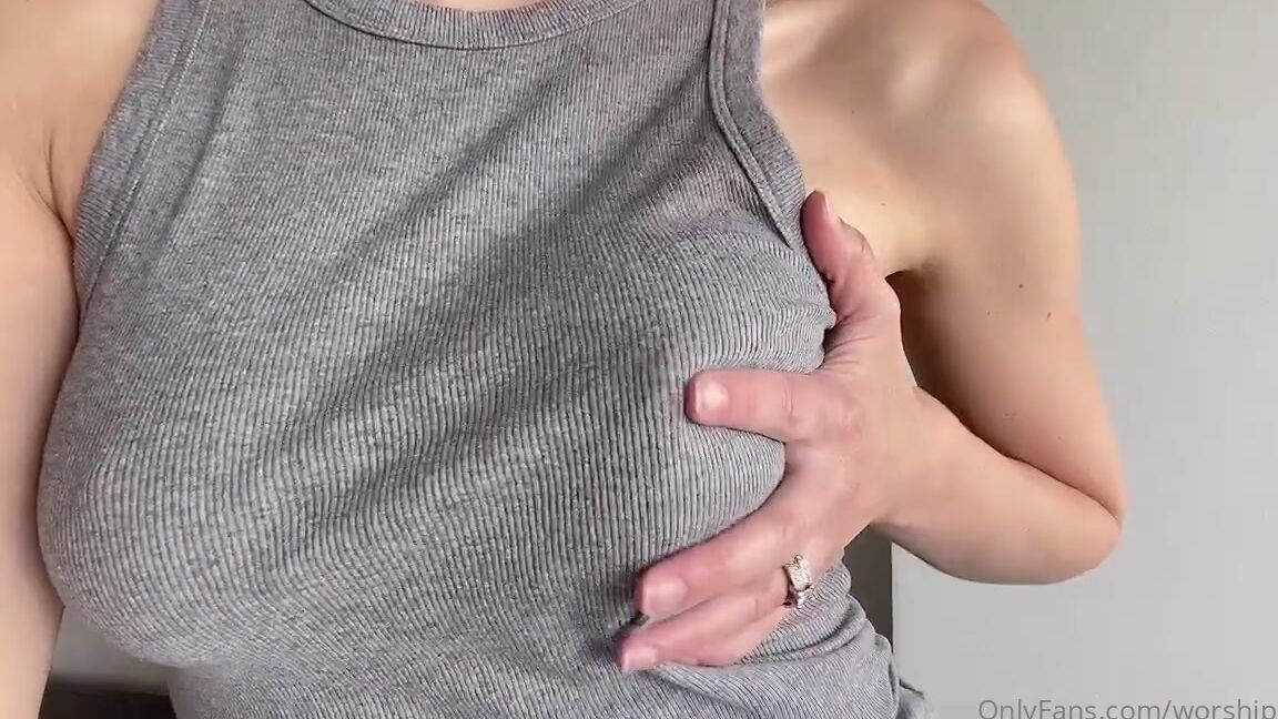 Princess Rene Aka Worshiprene Onlyfans How Weak Does This Make You