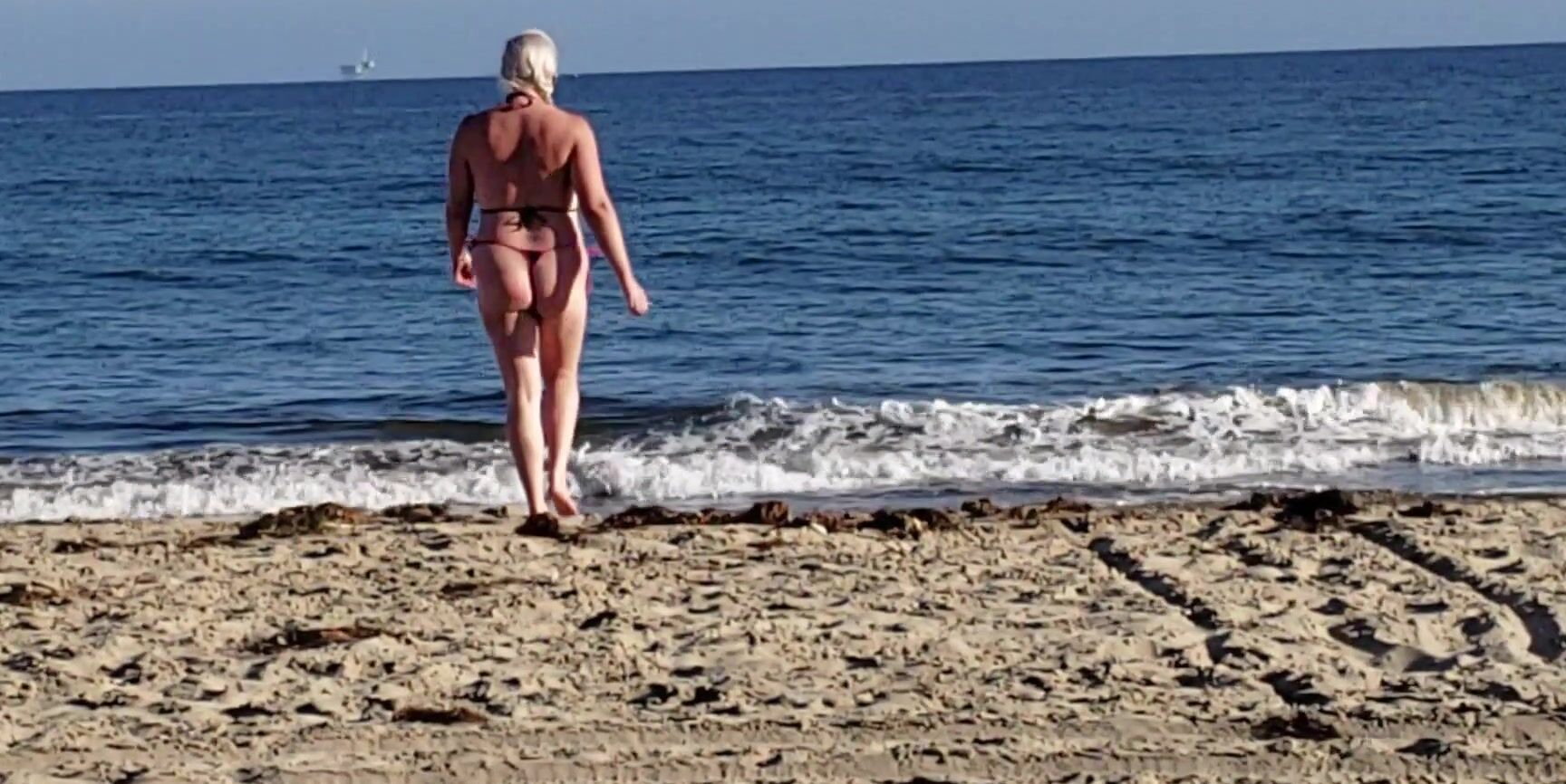 Cameron Skye Public Flashing In A Tiny Bikini