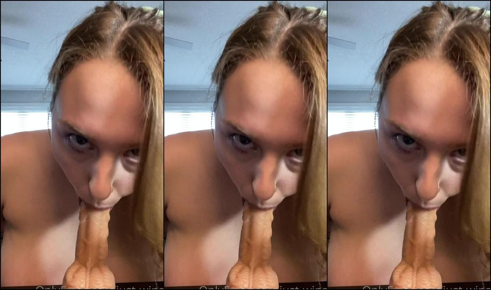 Just Wingit Want To Put Your Cock Between My Tits