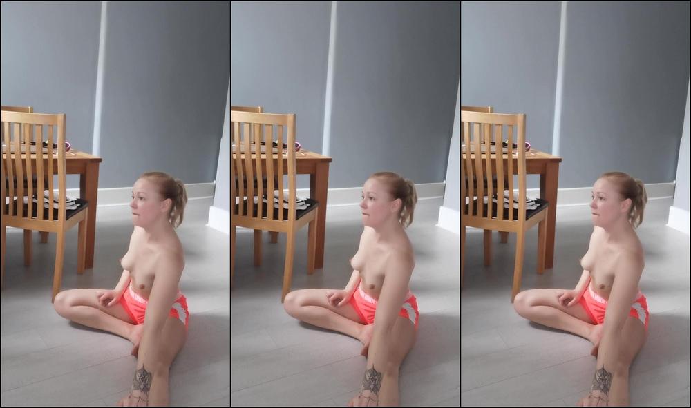 Ukcutegirl Topless Post Run Stretching Whilst I Jibber Jabba Away Boring Crap I M Not The B