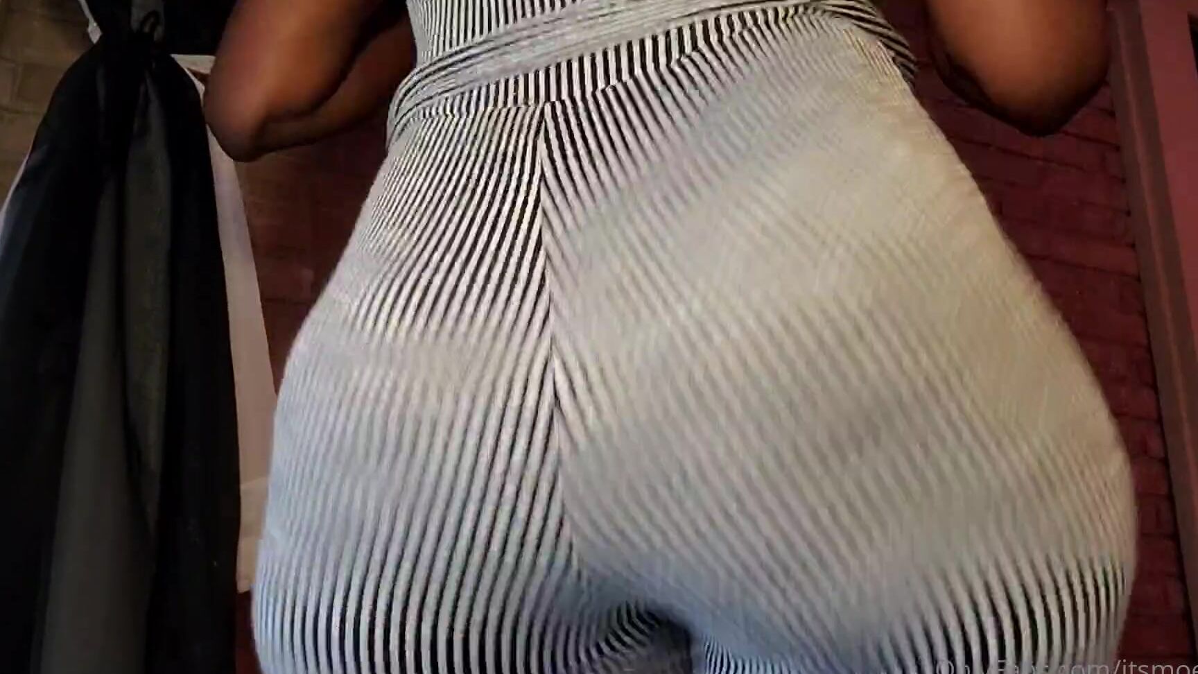 Itsmoeduh Issa Strip N Clap What Y All Doing This Weekend I M Thinking About Copping An Air Bn