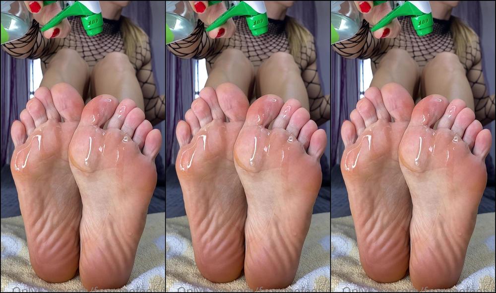 Froggeefeetvip Red Toes Play