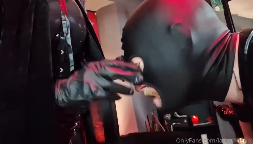 Lady Phoenix Nicknamed Ladyphoenix Ldn Onlyfans New Clip Vampire Fang Gang Bang 2 Dont Miss This Halloween Extravaganza As One Poor Soul Gets