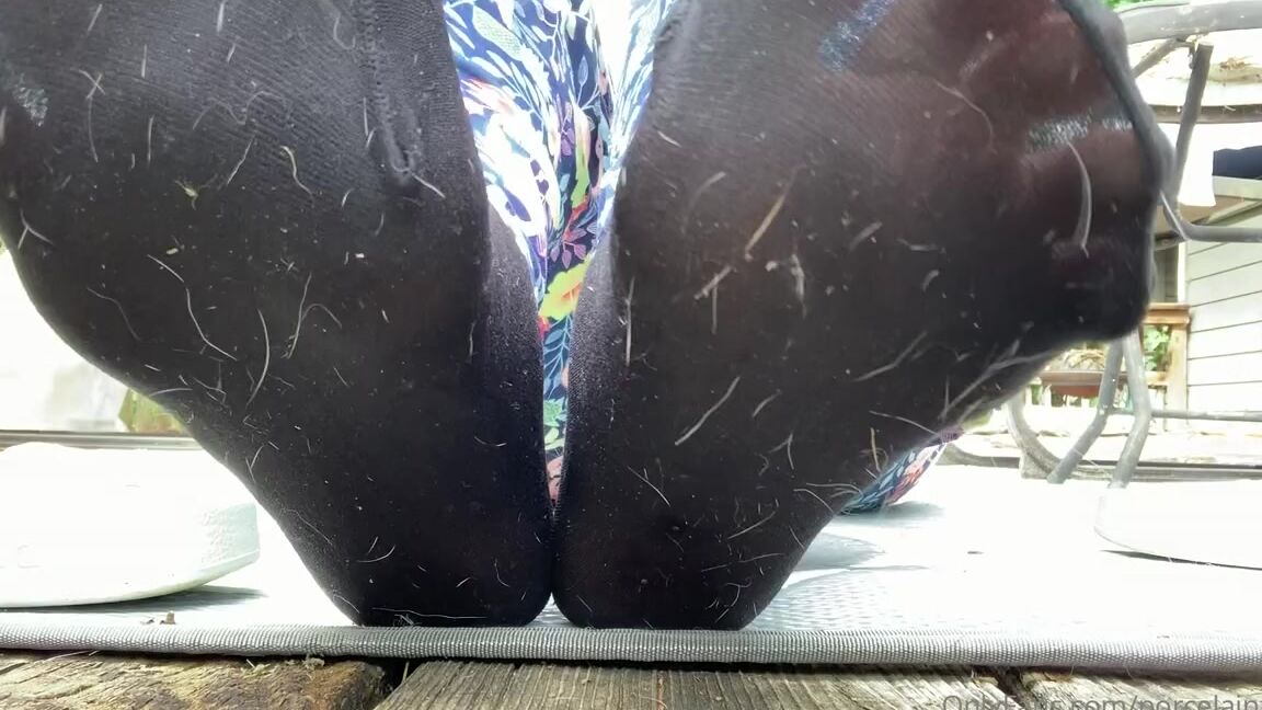 Porcelain Goddess Aka Porcelainfeets Onlyfans Filthy Black Nylon Video These Things Got Gross