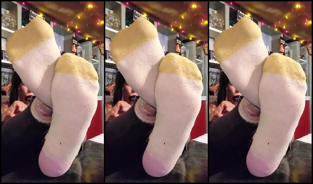 Crystal Paris Nicknamed One Lonely Foot 07 25 2025 Onlyfans Video Randoms From The Week 1P4G