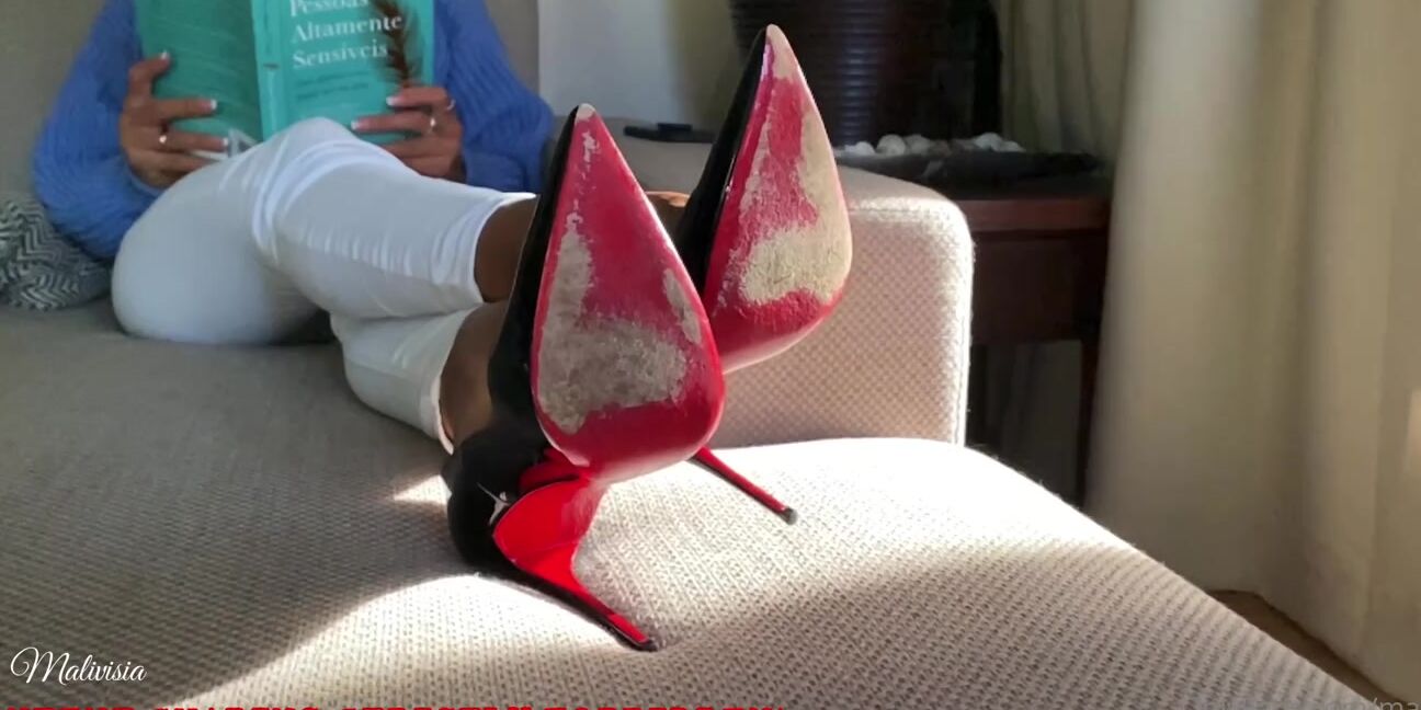 Malivisia Nicknamed Malivisia Onlyfans 09 02 2021 Louboutin Sokate In The Sunshine