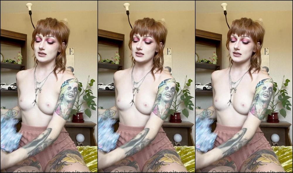 Meltymochi Hey Got Some New Clothes So I Decided To Do A Little Mini Try On Video For You